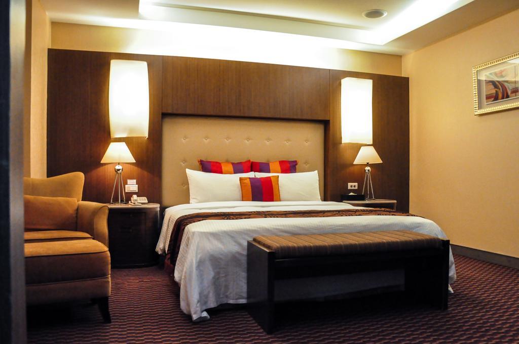 Jingan Classic Inn Чжунхэ Экстерьер фото