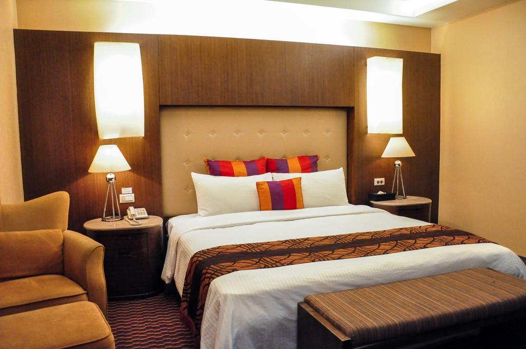 Jingan Classic Inn Чжунхэ Экстерьер фото