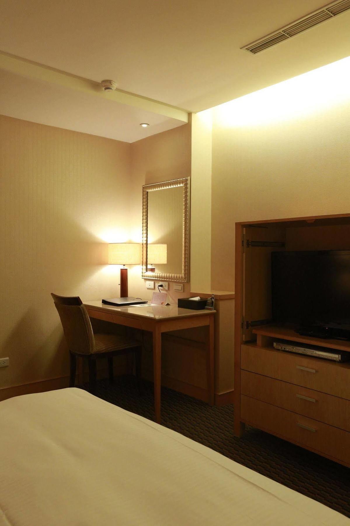 Jingan Classic Inn Чжунхэ Экстерьер фото